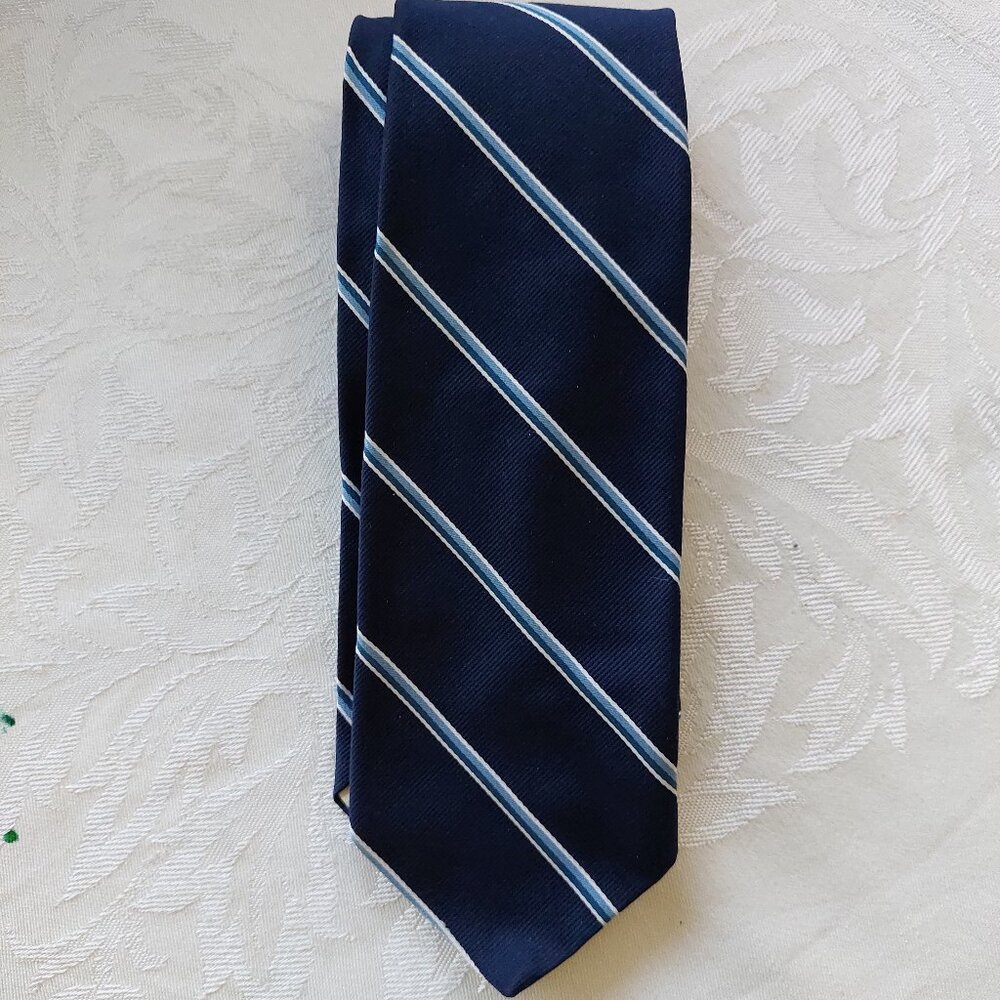 1980s Club International Par / By Tip Top Necktie Made of 100% Polyester 3.5"